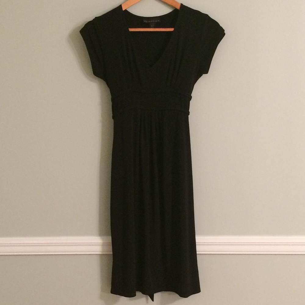Black V-neck Dress XS
