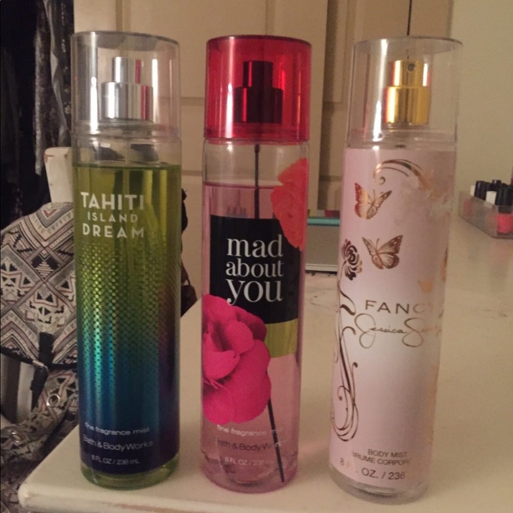 Bath and body work sprays plus a Jessica Simpson