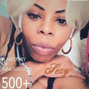 Meet your Posher, Yolanda