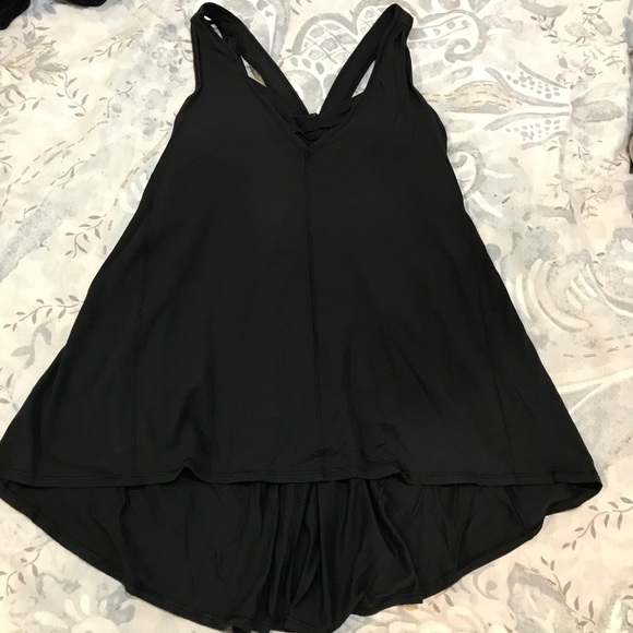 Lululemon Breathe and Flow Tank - Picture 5 of 6