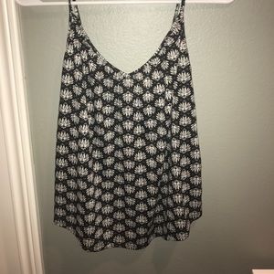 H&m Black and white patterned tank