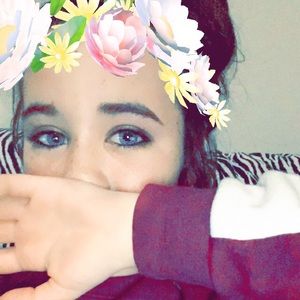 Meet your Posher, Hannah