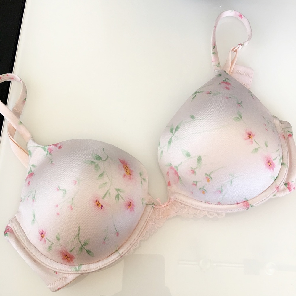 Beautiful Floral bra by Victoria's Secret