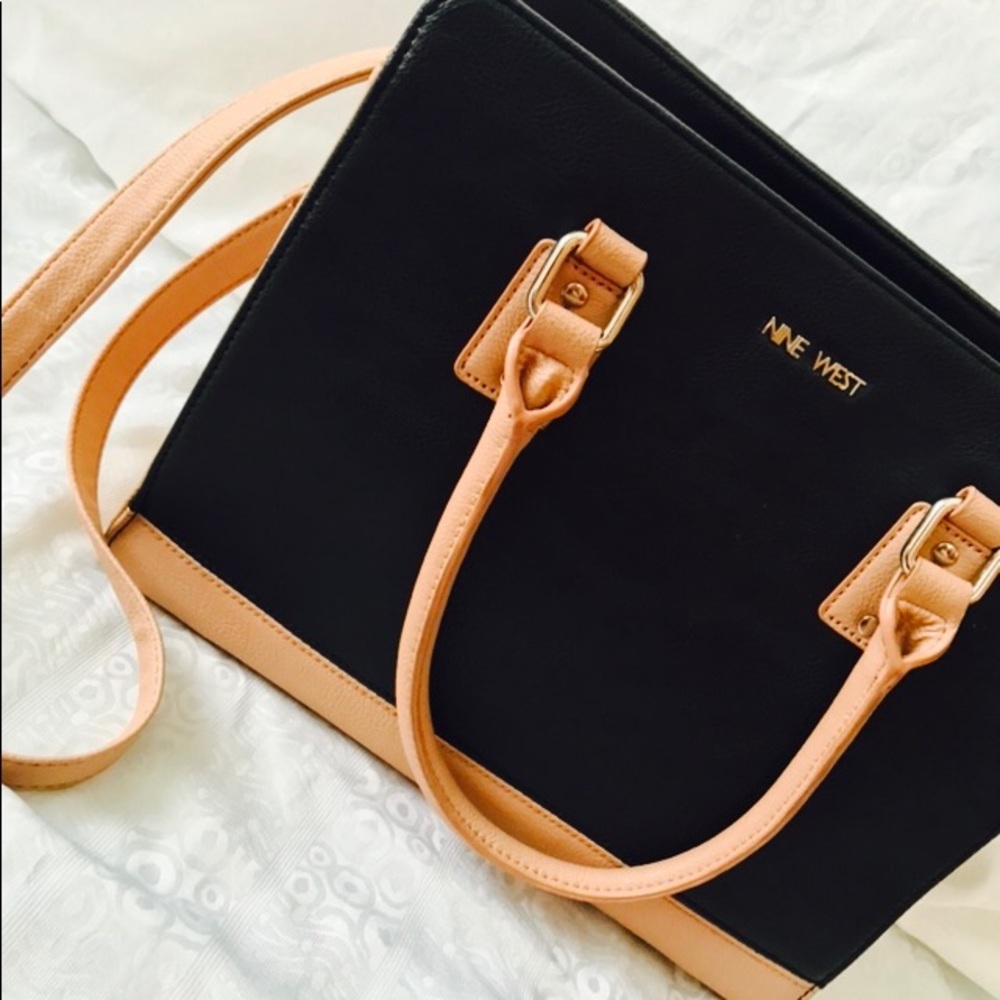 Authentic Nine West Tote/Handbag