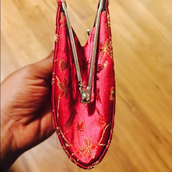 🔐Beautiful Red Silk Purse🔐 - Picture 3 of 5