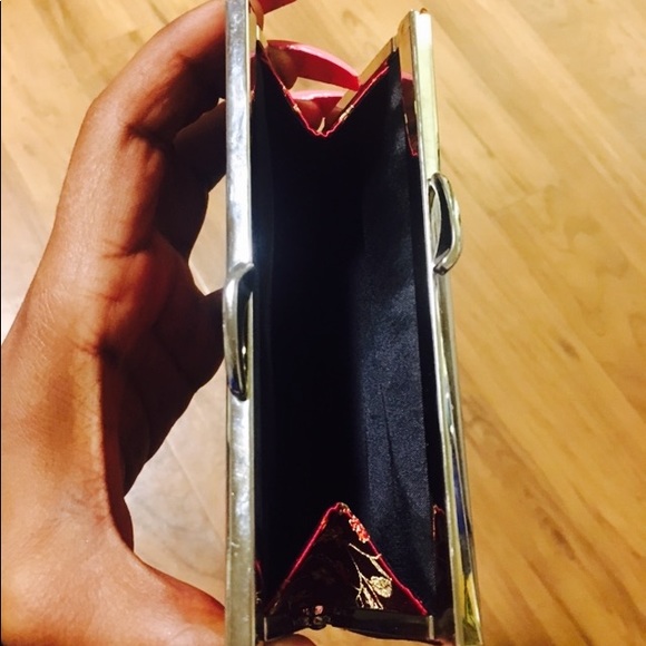 🔐Beautiful Red Silk Purse🔐 - Picture 5 of 5