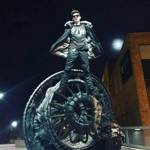 Meet your Posher, Gavin