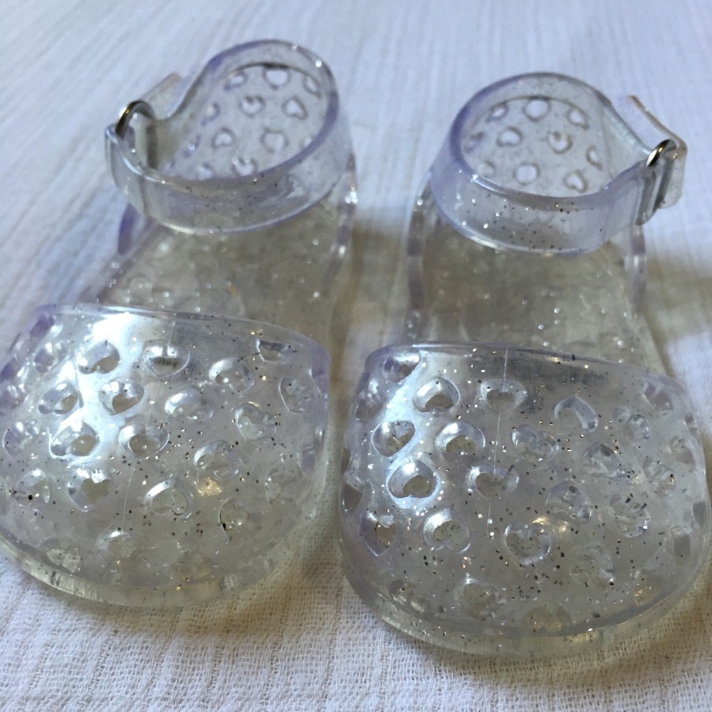 Old Navy Baby Girl's sandals - Size 3-6 months