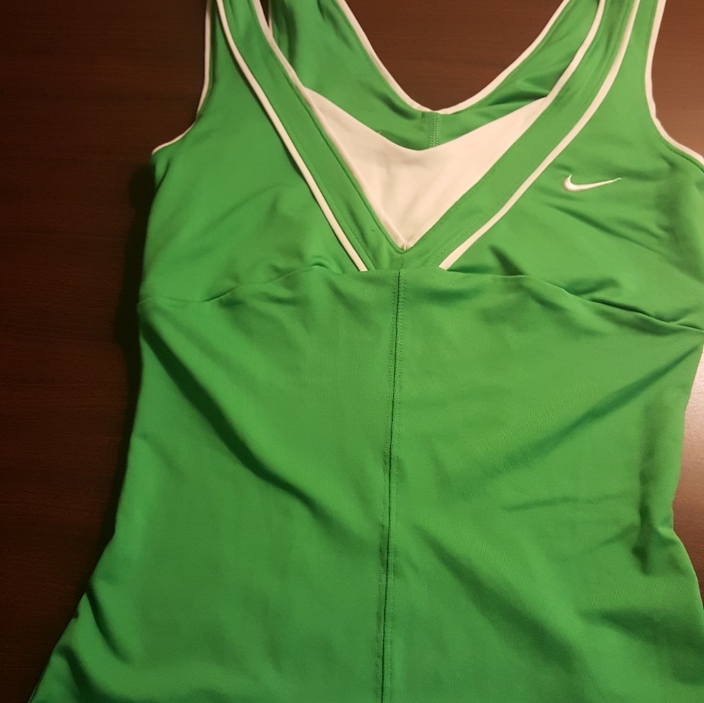 Women athletic top