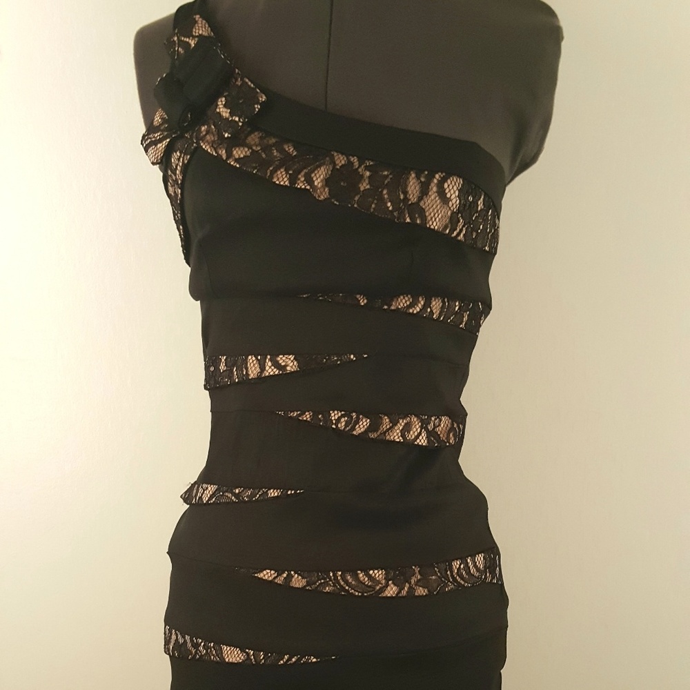 One Shoulder Black Pink Floral Lace Layered Dress
