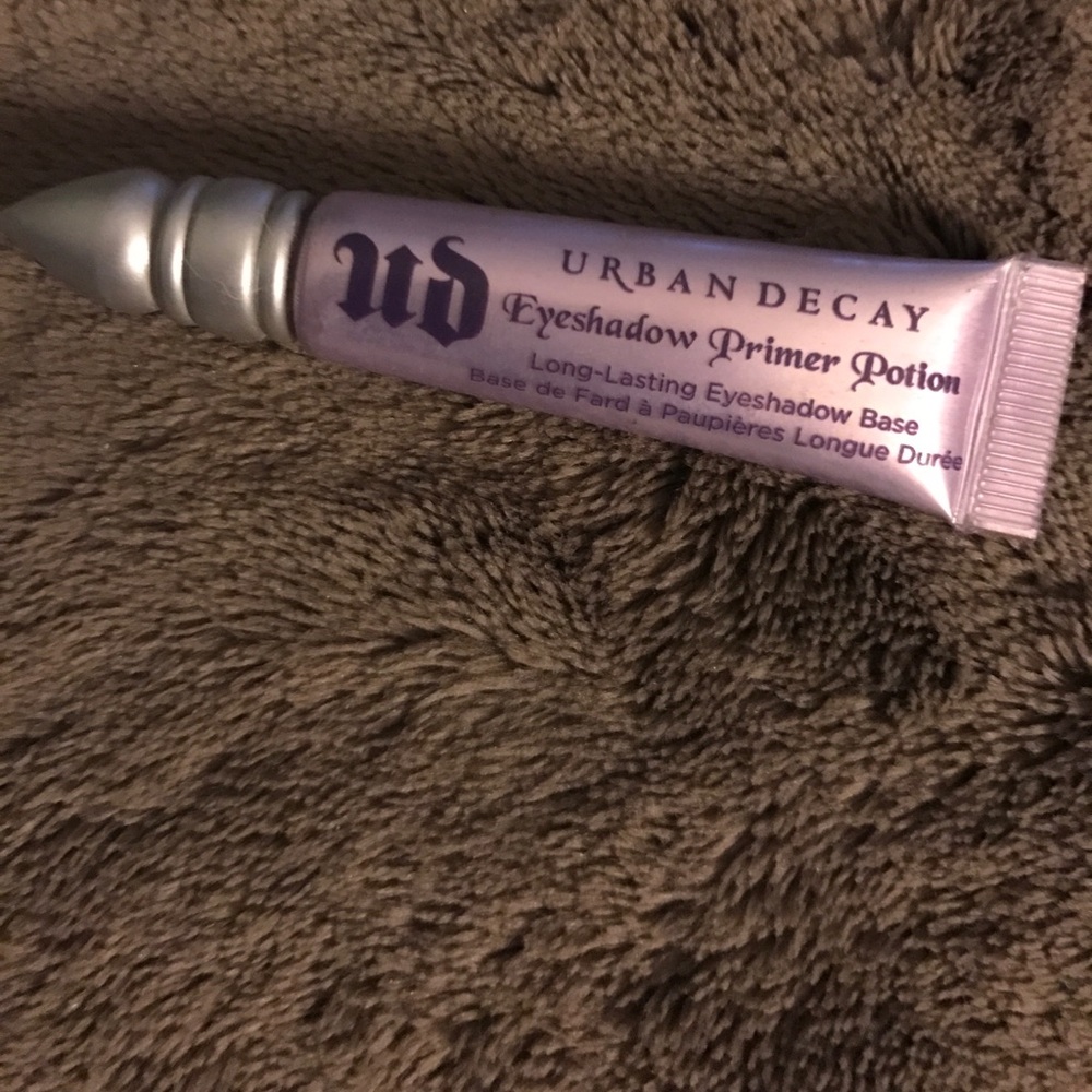 Mini eye makeup bundle - Picture 2 of 3