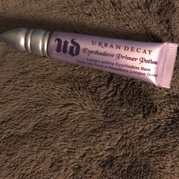 Mini eye makeup bundle - Picture 2 of 3