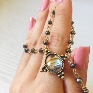Abalone beaded choker necklace Abalone beaded choker necklace