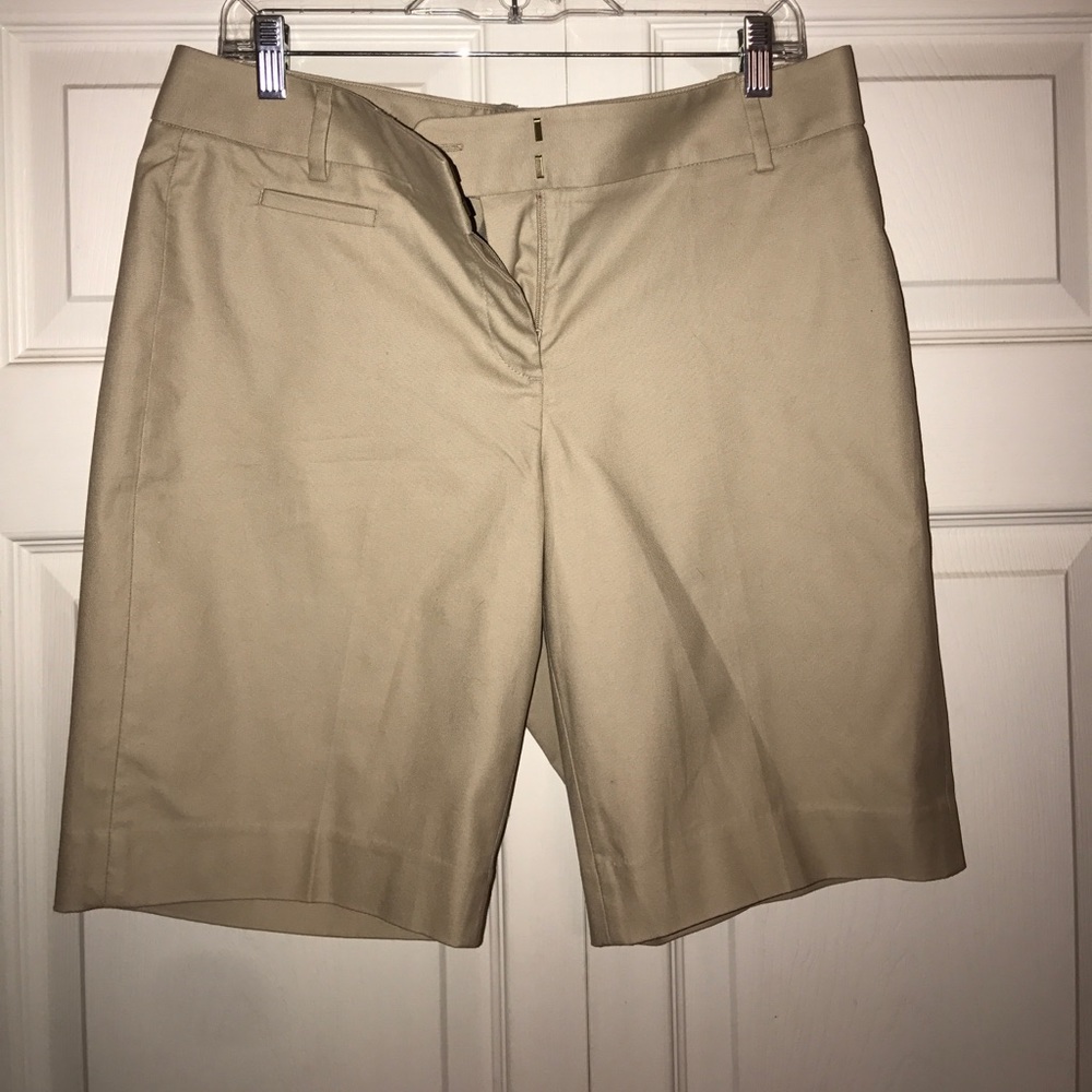 NWT - LOFT Marisa fit shorts