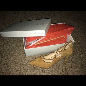 Sole society 8.5 camel suede BNWT heels