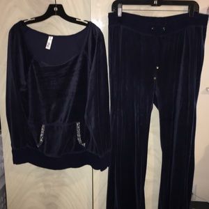 VS off the shoulder sweat suit