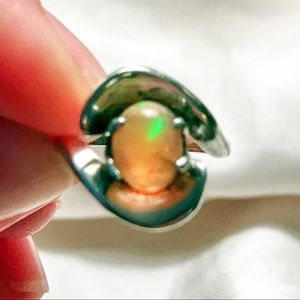 Vintage Late 60s Opal Sterling Silver Ring 