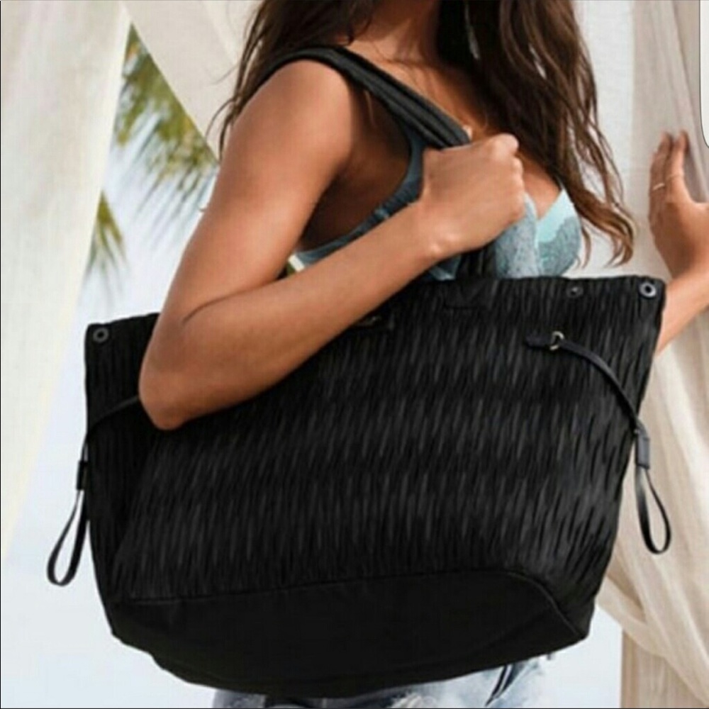 Limited Edition Victoria's Secret Bag!