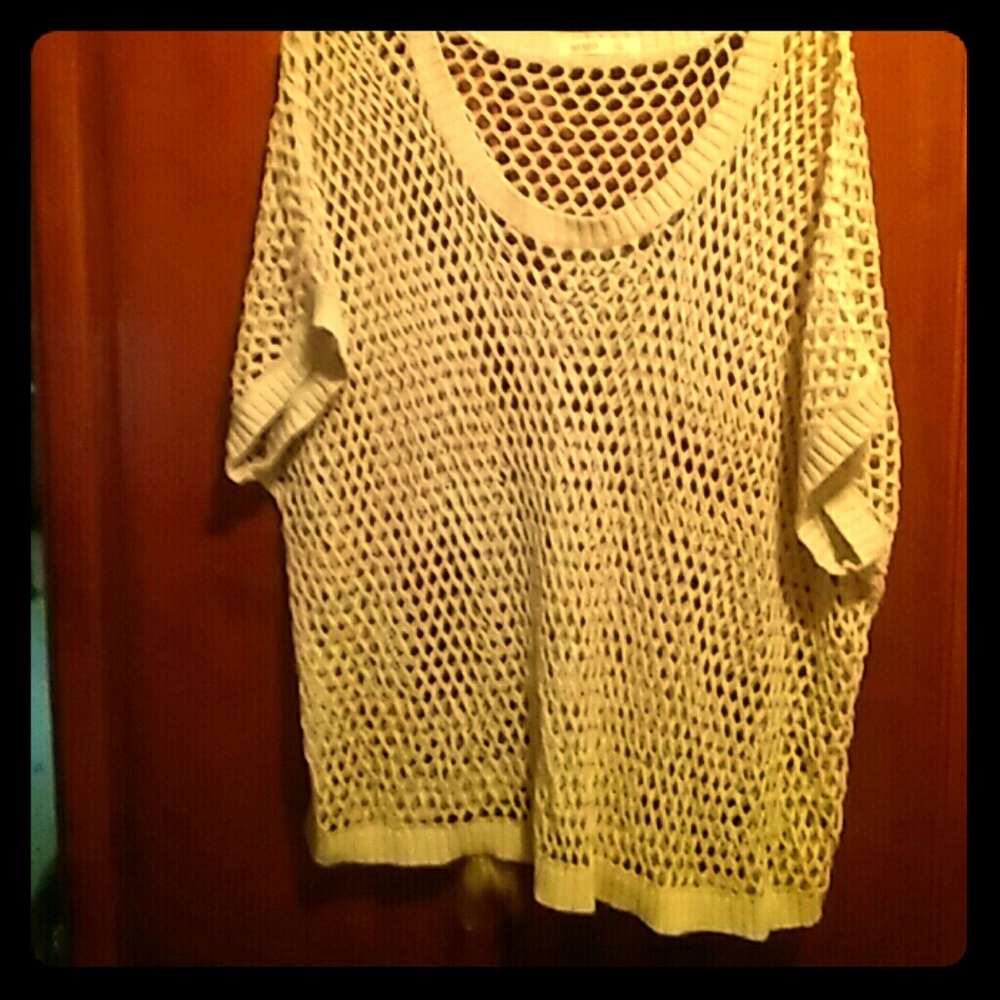 Woman's retro Fishnet top