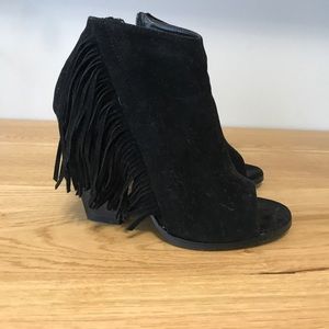 Side zip ankle boots with fringe