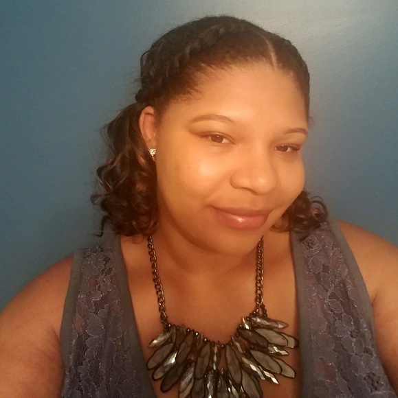 Meet your Posher, Tamisha - Picture 1 of 1