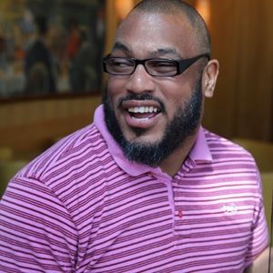 Meet your Posher, Gregory