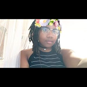 Meet your Posher, Leila