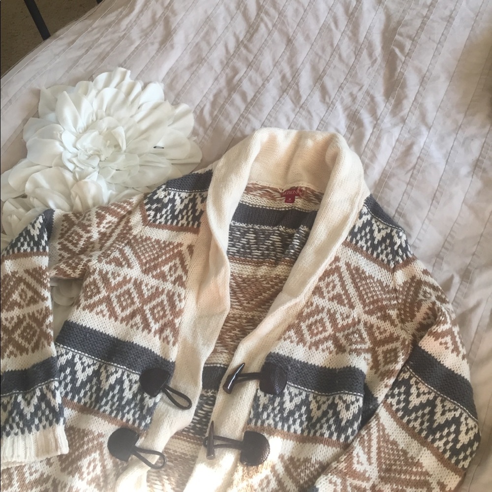 Tribal print sweater jacket