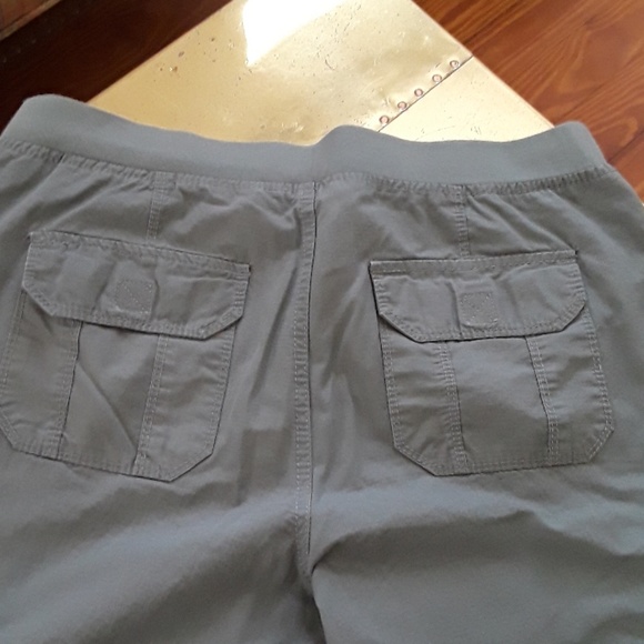 Cropped pants - Picture 3 of 3