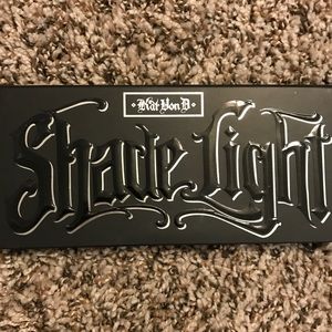 Kat Von D powder contour palette and brush