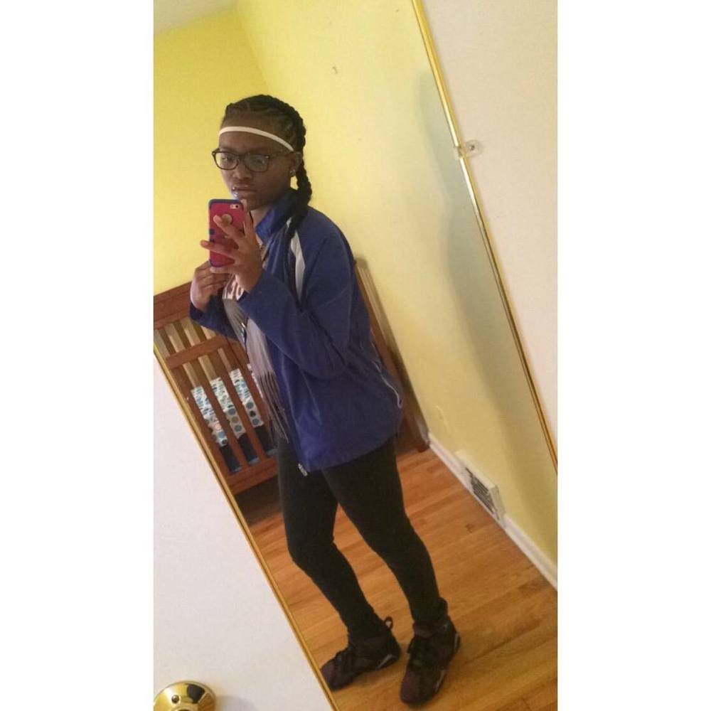 Meet your Posher, Taje