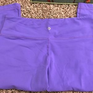 Lululemon cropped workout pants