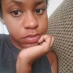 Meet your Posher, Kaila