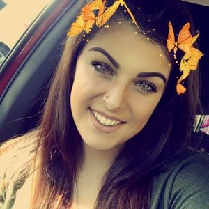 Meet your Posher, Alissa