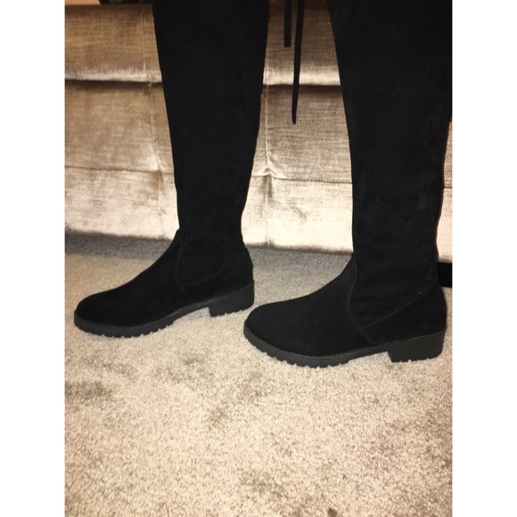 Black Over The Knee Boots.  6.5 🔥LAST PAIR🔥 - Picture 4 of 8