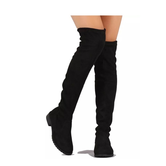 Black Over The Knee Boots.  6.5 🔥LAST PAIR🔥 - Picture 2 of 8