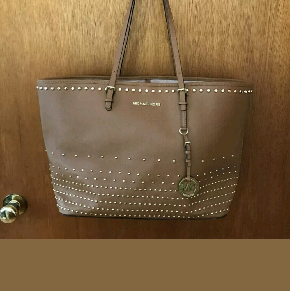 TODAY ONLY SALE!!!  MICHAEL KORS JET SET TOTE