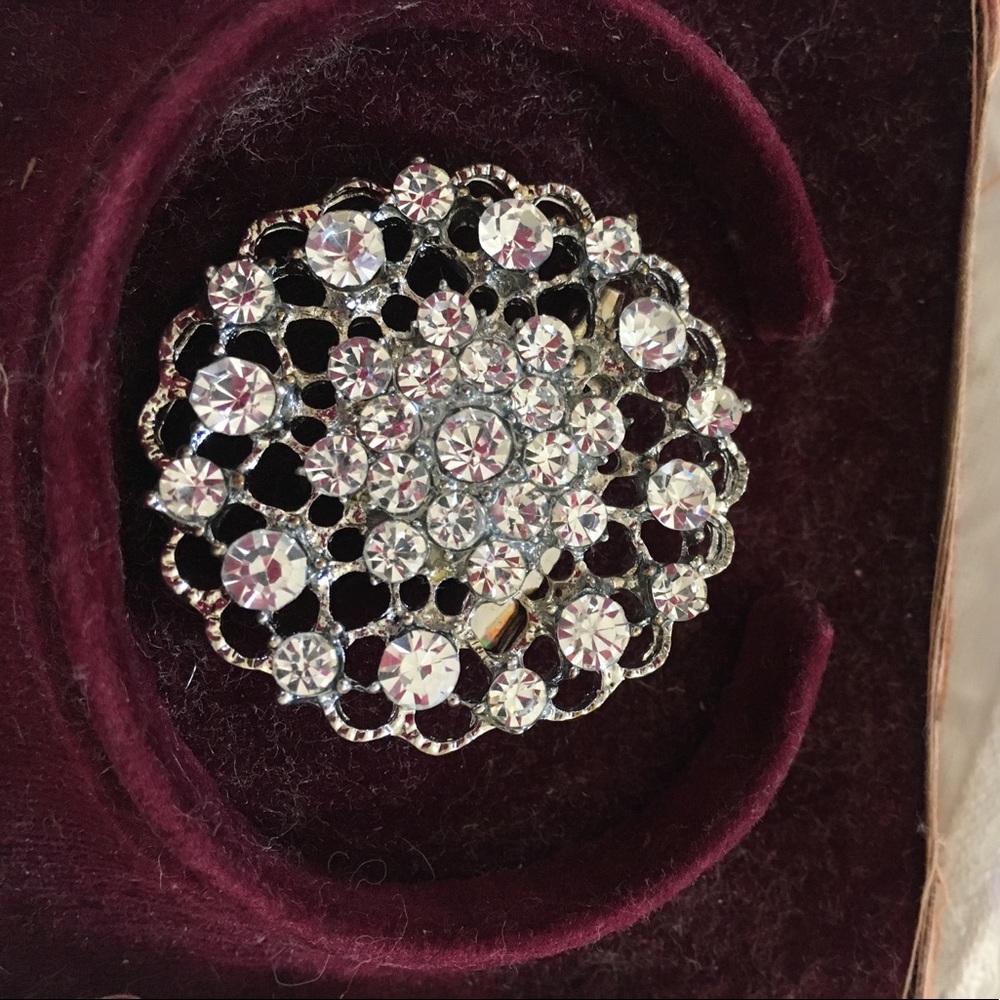 Vintage crystal brooche