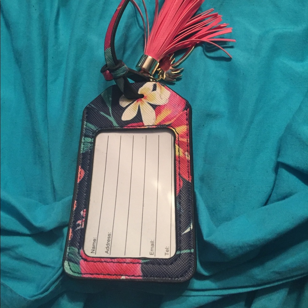 Victoria's Secret luggage tag