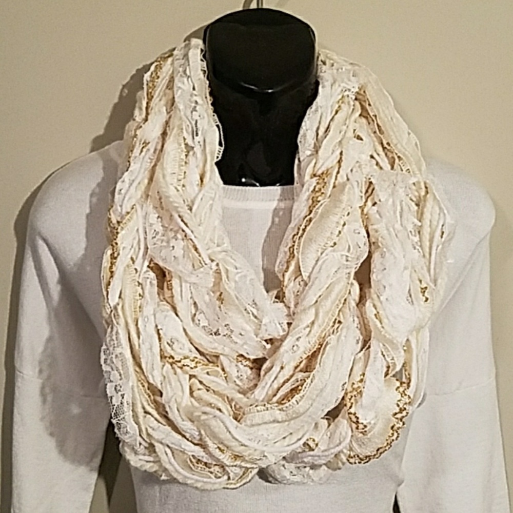 Crochet Chain Looped Scarf - Ivory and Gold - New