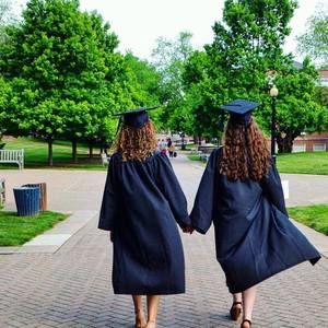 Meet your Posher, Aicha