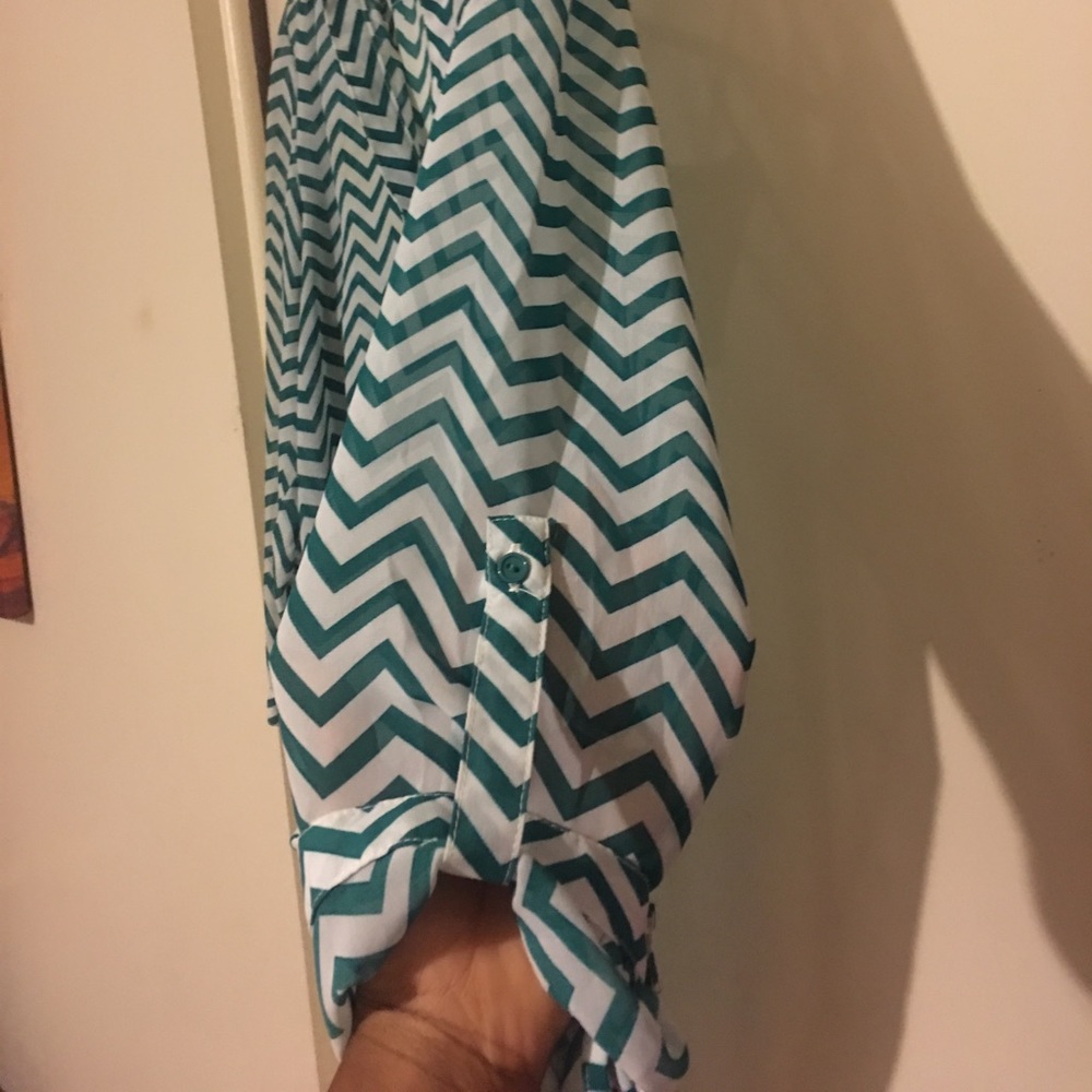Used blouse - Picture 3 of 3