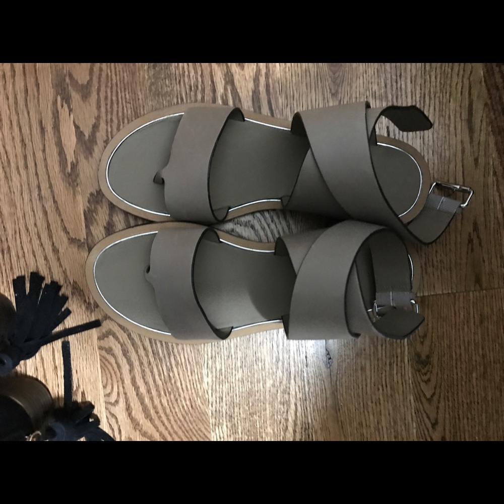 Vince sandals size 7.5