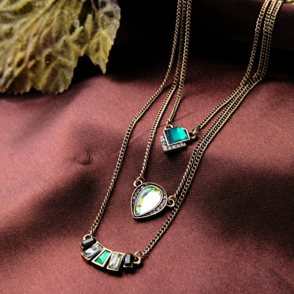 5 for $25 Set of 3 Green Crystal Necklaces - Picture 3 of 7