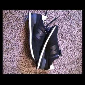 Black New Balance 574