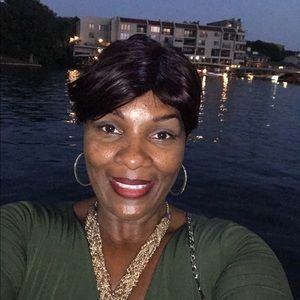 Meet your Posher, Debraux