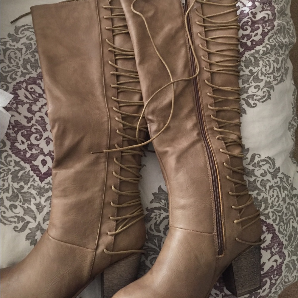 Liliana lace up boots