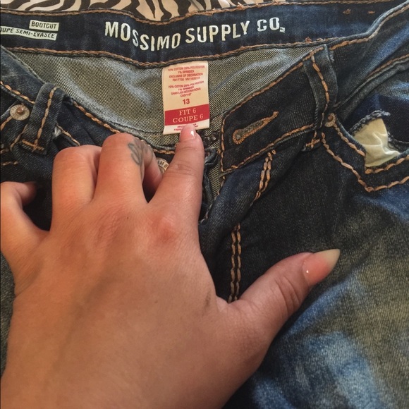 Mossimo boot cut distressed denim 13 - Picture 2 of 6