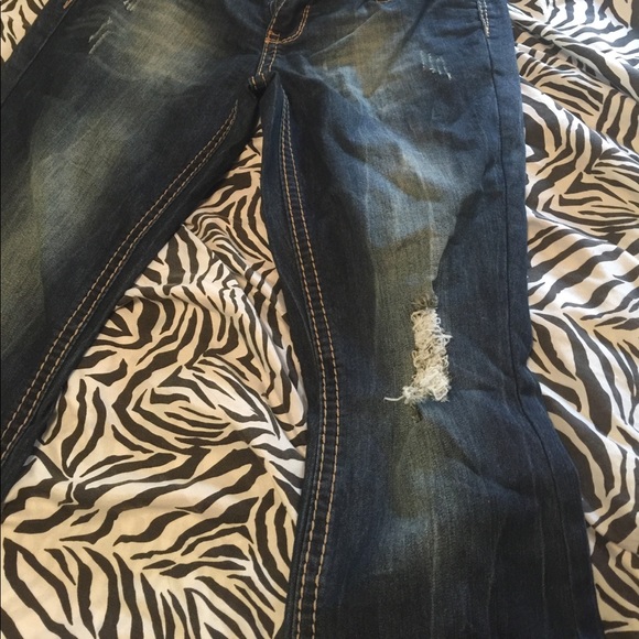 Mossimo boot cut distressed denim 13 - Picture 3 of 6