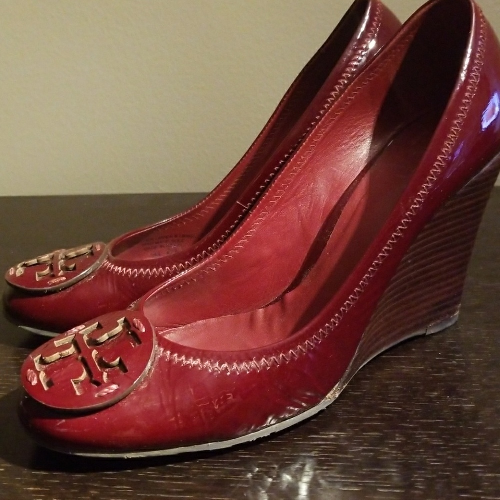 Tory Burch burgundy  wedges 9M